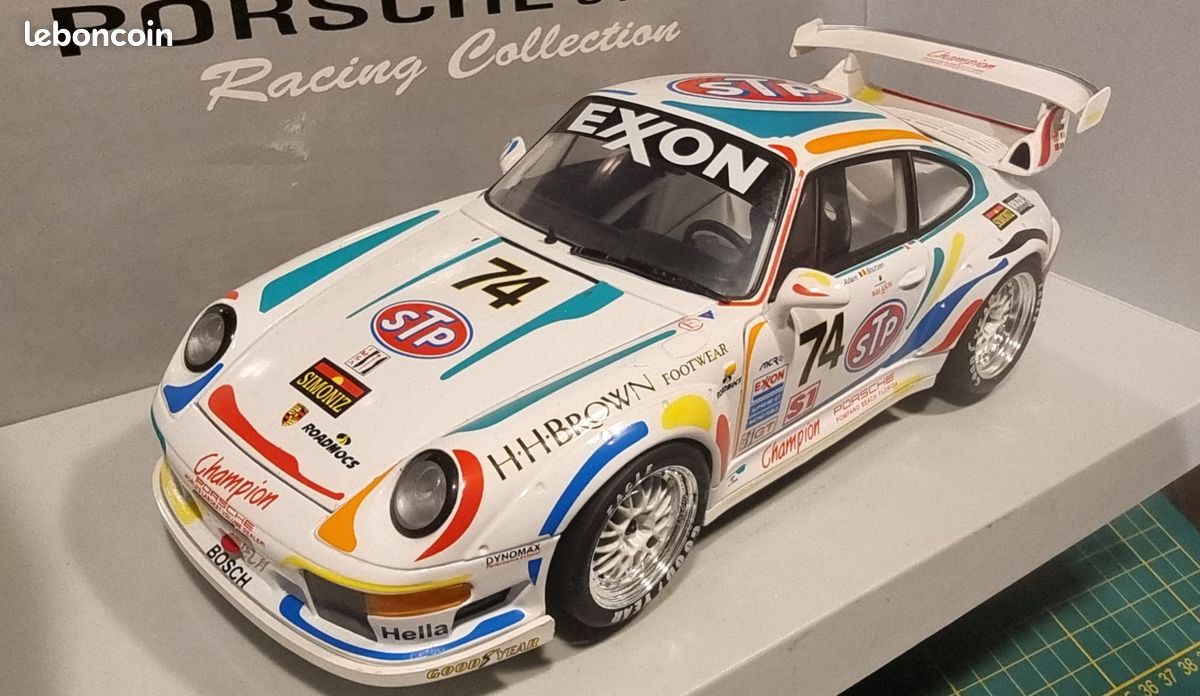 UT models 1/18 Porsche 911 GT2 stuck daytona 1996 39630