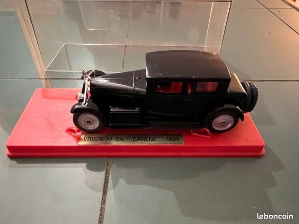 Solido 1/43 - Voisin 17CV Surbaissée Caréné 1934 Bleue - Occasion Sans Boîte