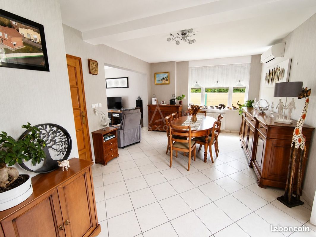 Maison 9 pièces 106 m² · à Wormhout · 106 m² · 260 000 €