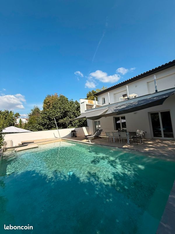Maison 6 pièces 240 m² · à Espondeilhan · 240 m² · 449 000 €