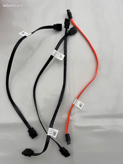 Lot 4 cables Sata 30 cm (image 1)
