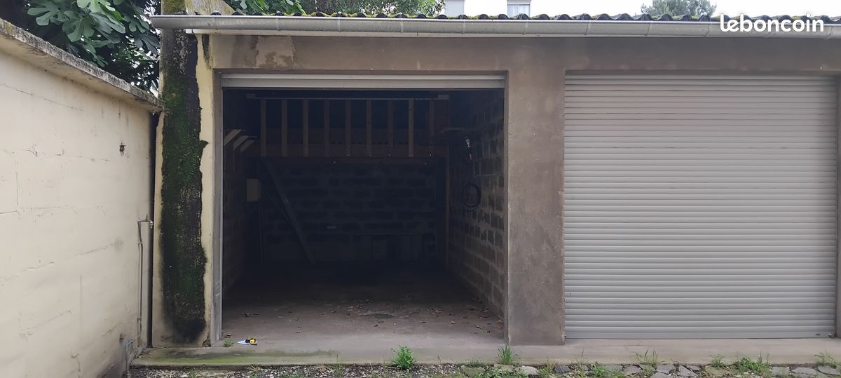 Vend garage voiture · à Lyon · 35 000 €