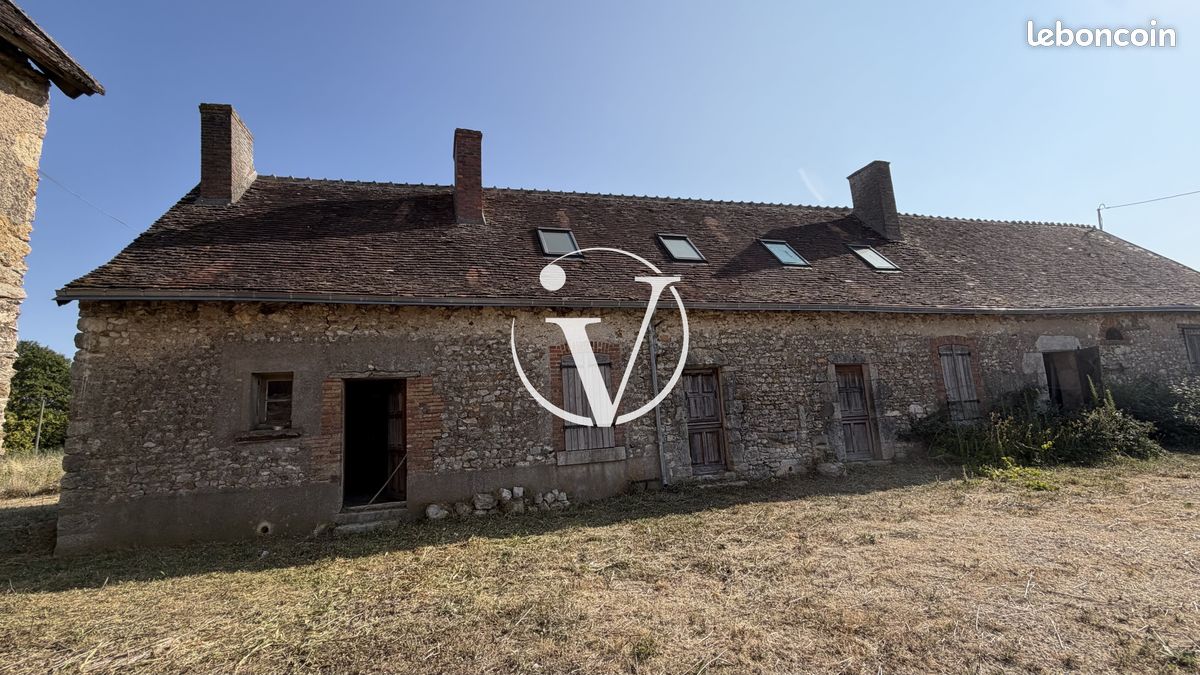 Maison 3 pièces 128 m² · à Gombergean · 128 m² · 61 900 €