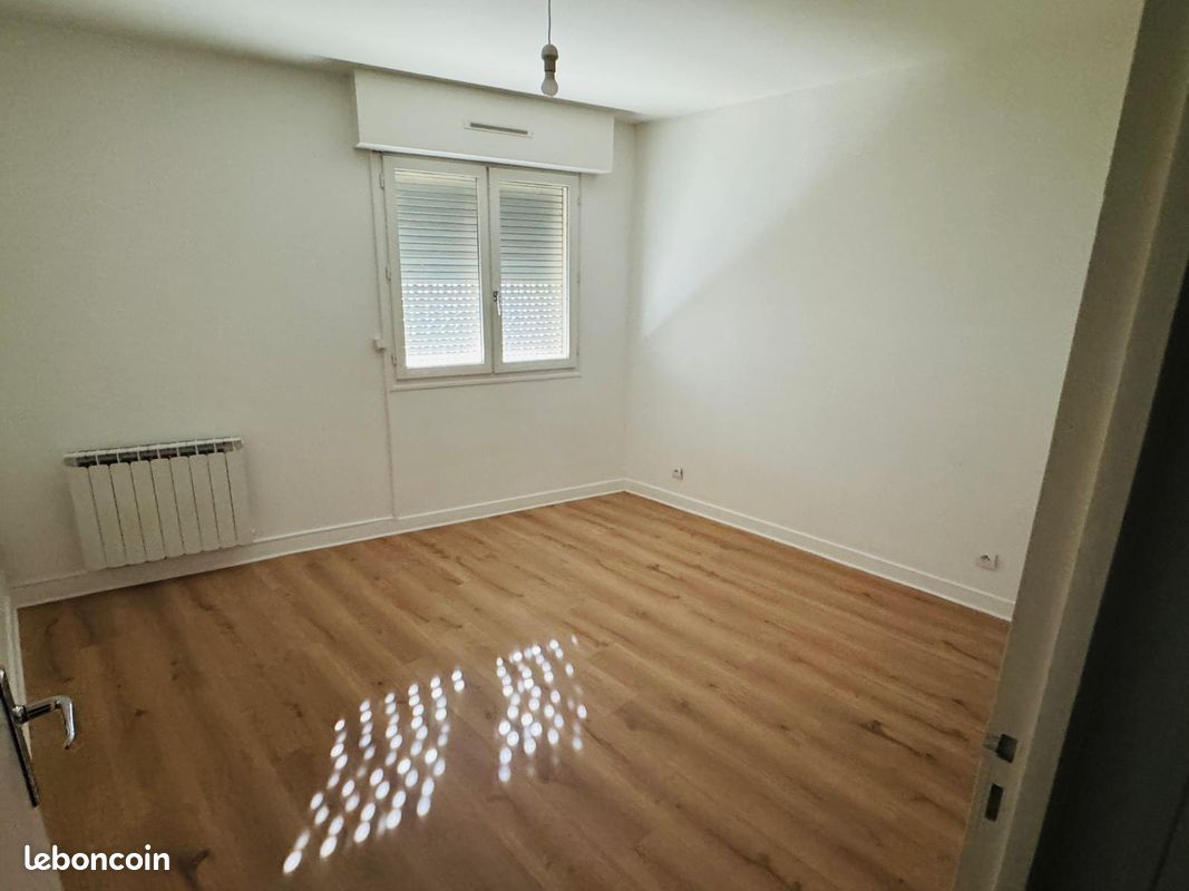 Appartement a louer chatellerault - 4 pièce(s) - 95 m2 - Surfyn