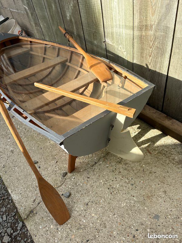 Table basse forme bateau (image 3)