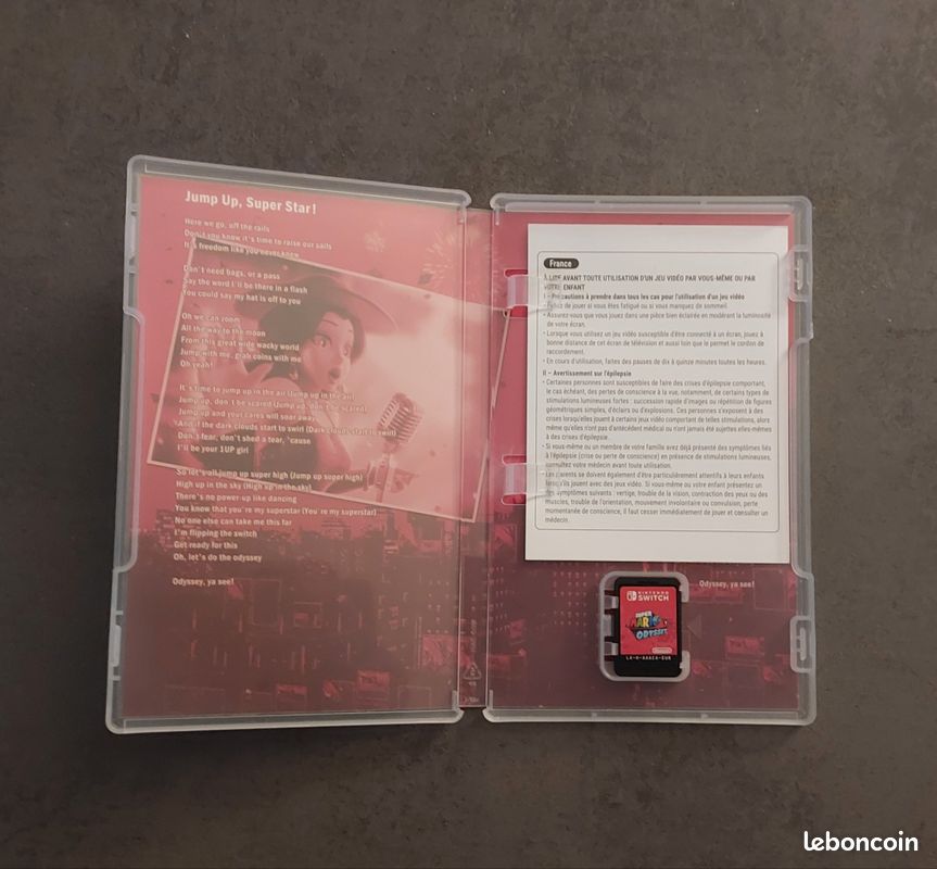 Nintendo switch lite + jeu Super Mario Odyssey (image 2)