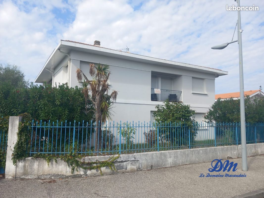 Maison 9 pièces 341 m² · à Arès · 341 m² · 988 000 €