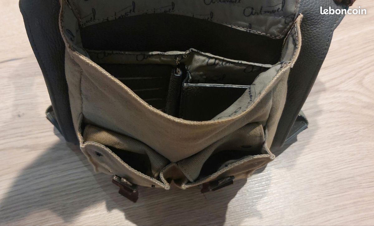 Sacoche de cuisse moto ARTNOVEL Esprit custom, harley davidson