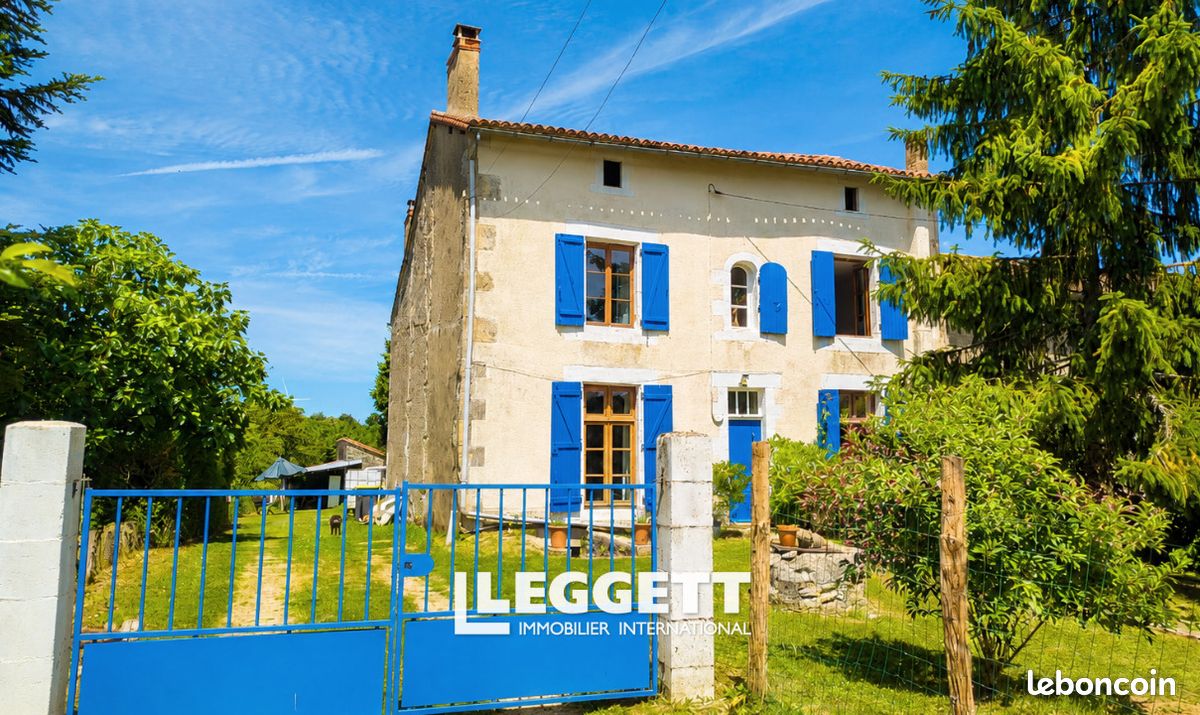 Maison 5 pièces 158 m² · à Voulême · 158 m² · 178 200 €