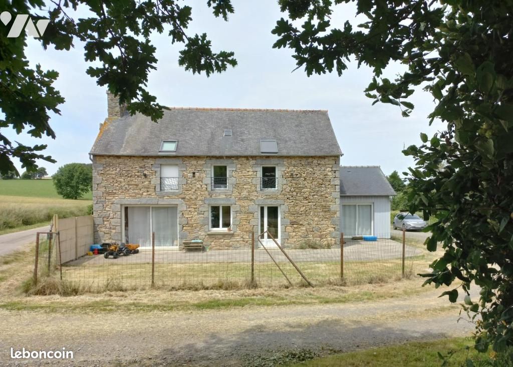 Maison 5 pièces 148 m² · à Le Mené · 148 m² · 220 500 €