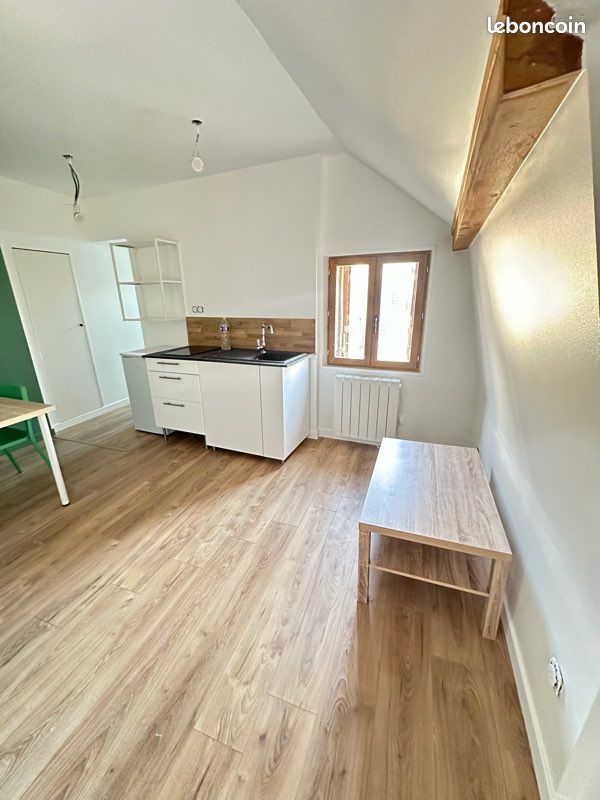 Appartement 1 pièce 17 m² · à Dijon · 17 m² · 450 €