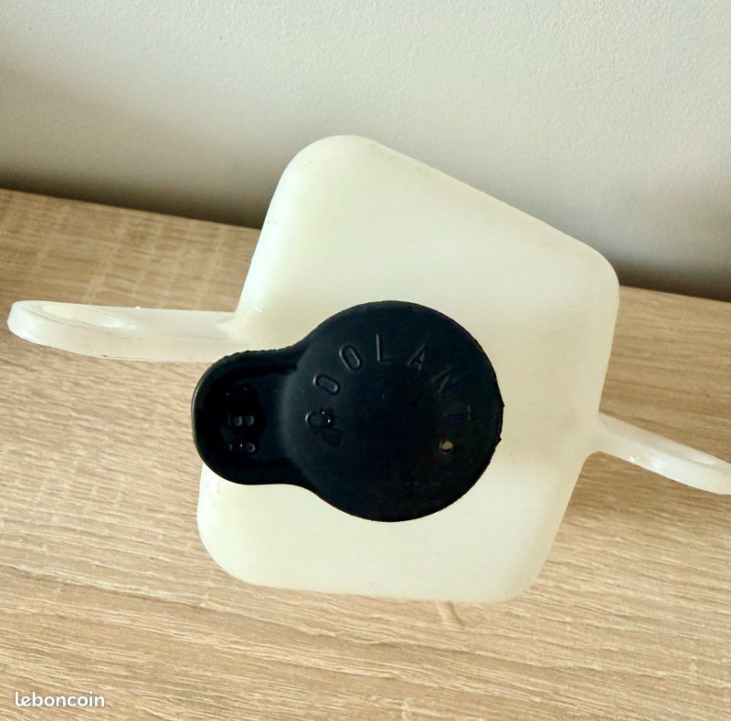 Réservoir liquide de refroidissement Aerox 4T (image 3)