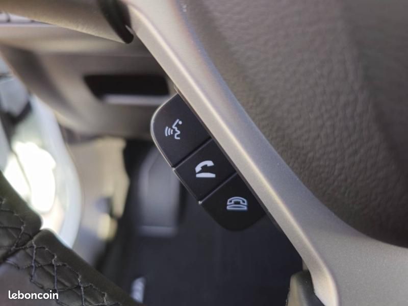 Suzuki Vitara 1.4 Boosterjet Hybrid 110ch Style Auto MY25 (image 15)