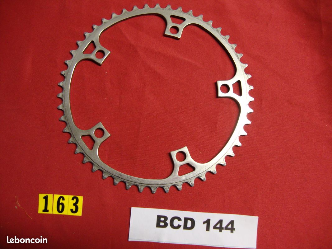 SR Sakae Retro NOS Royal LA-5 Chainring a 144 BCD a 47T a Vintage Track / Road