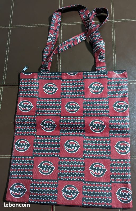 Véritable Sac en tissu Wax africain (image 1)