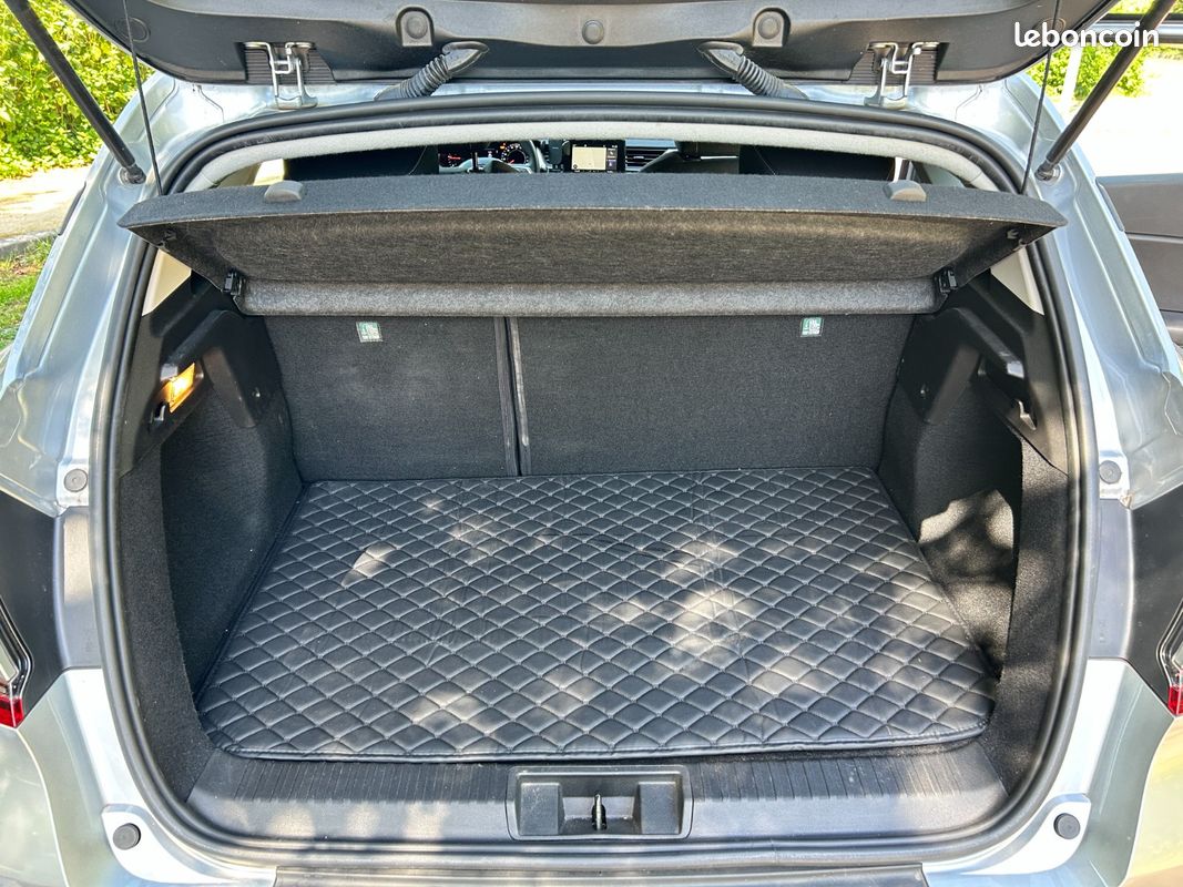 RENAULT CAPTUR Blue dCi 115 EDC Zen/ Distribution OK (image 12)
