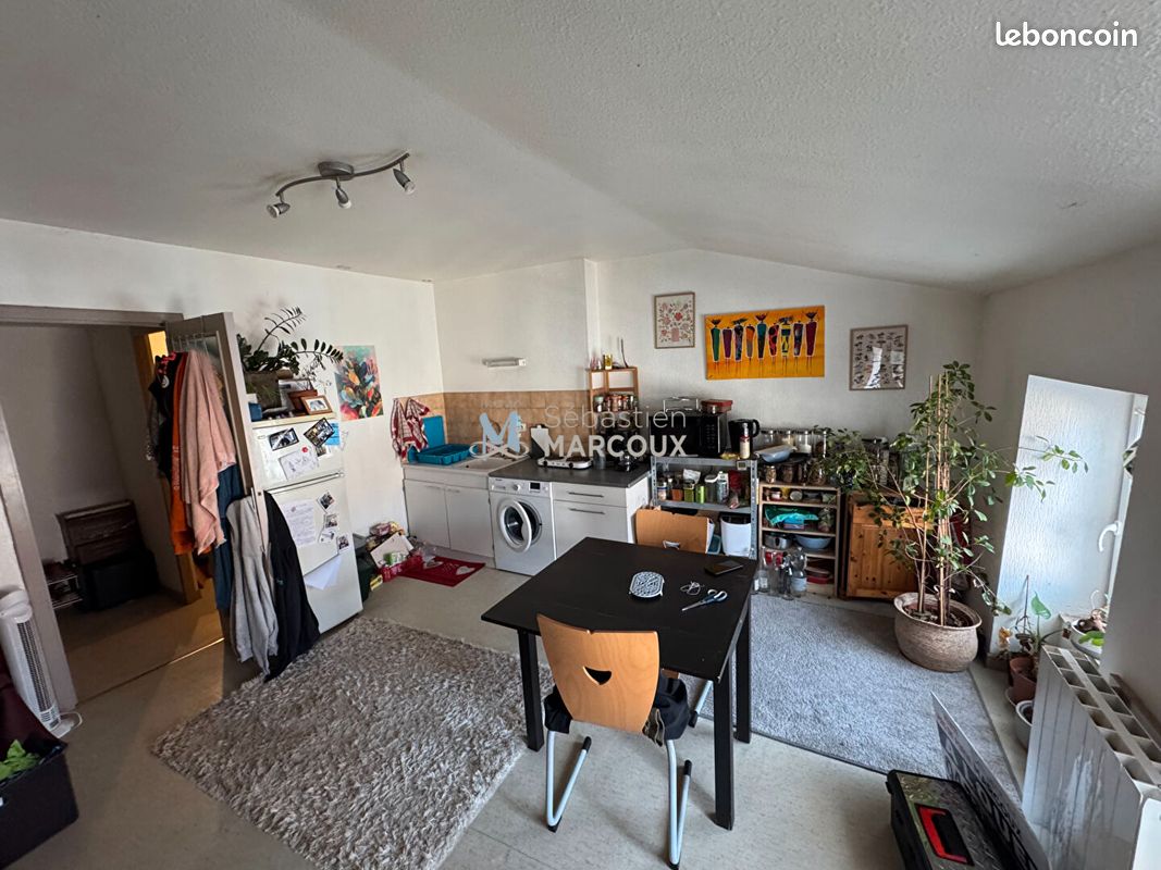 Appartement 1 pièce 27 m² · à Montbrison · 27 m² · 400 €