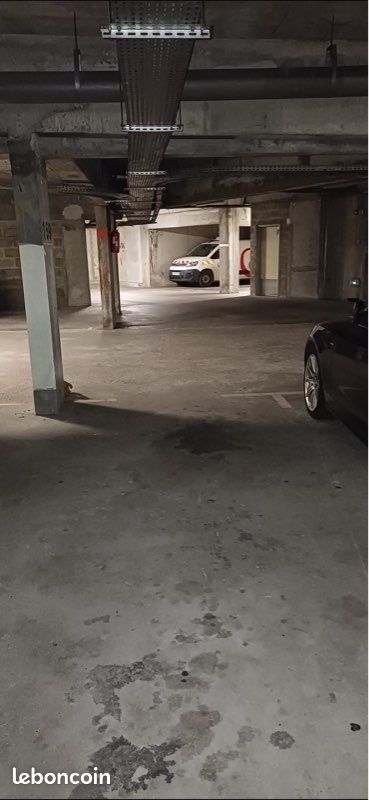 Parking sous sol Meulan centre ville · à Meulan-en-Yvelines · 12 000 €