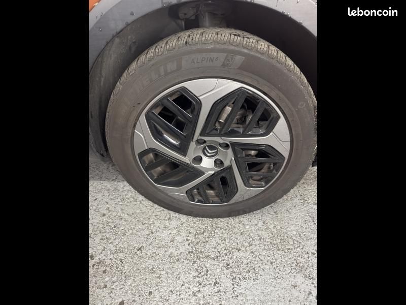 Citroen C4 PureTech 130ch S&S Feel Pack (image 8)