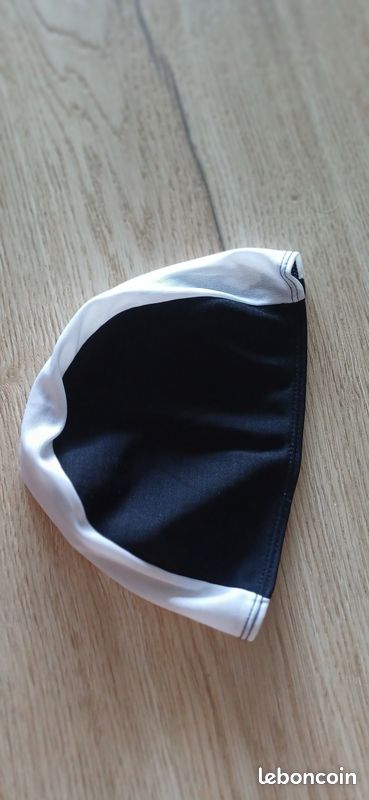 Bonnet de bain (image 1)