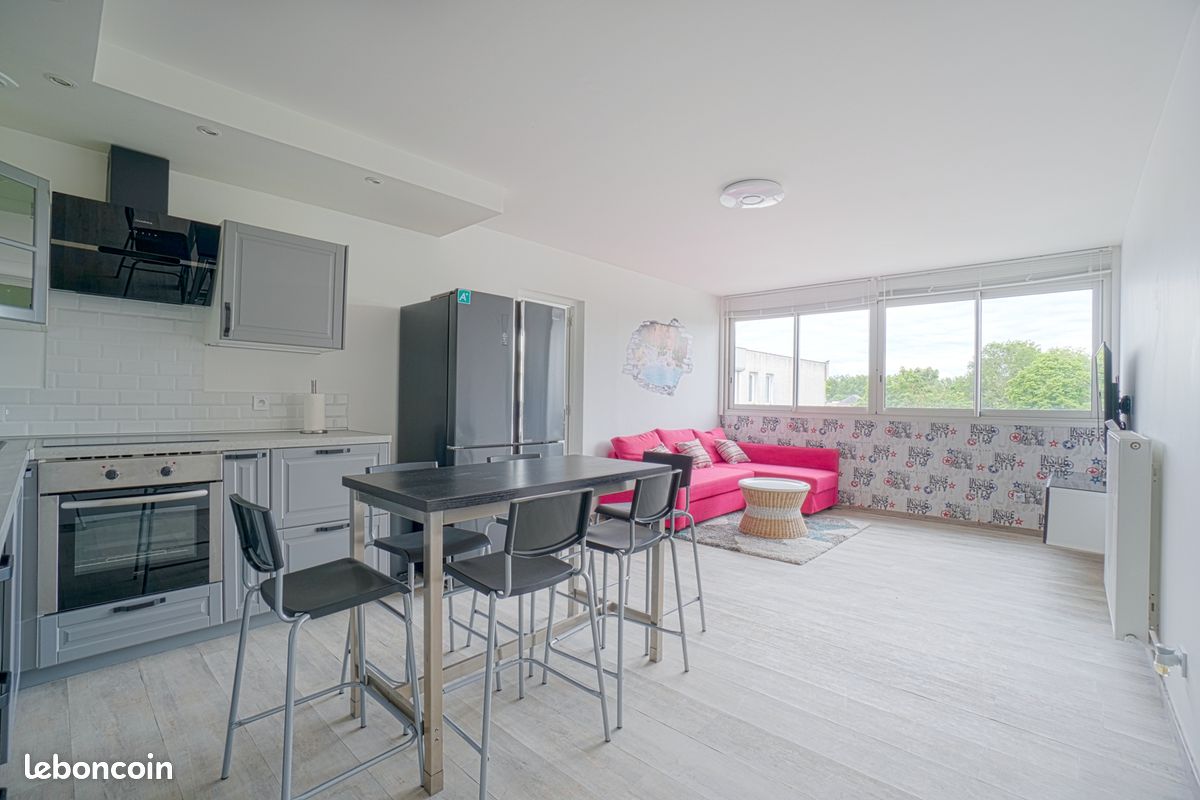 Appartement 6 pièces 105 m² · à Savigny-le-Temple · 105 m² · 240 000 €