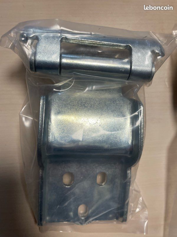 Charnière De Porte Arrière Peugeot Boxer 2006 Haut Gauche 180 Degrés Trateo