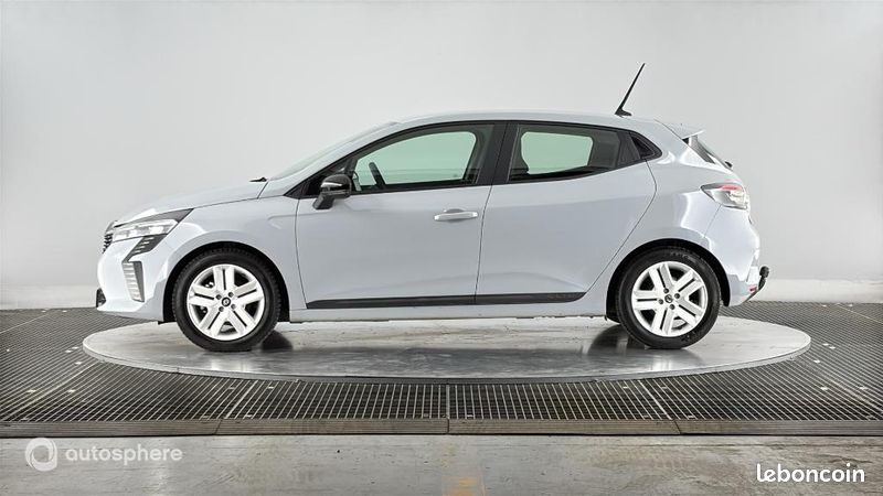 Renault Clio 1.6 E-Tech 145ch full hybrid Evolution (image 7)