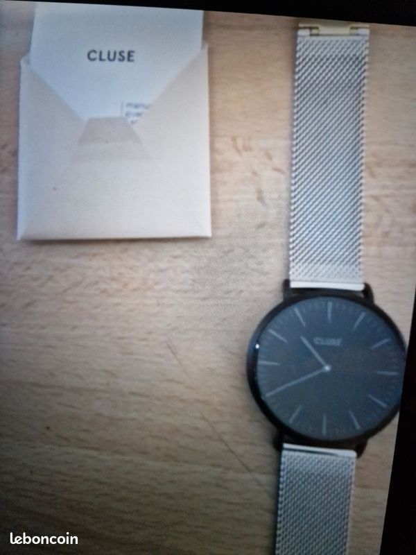 Étui Pliant Pour Montre CLUSE - Gris Cuir Synthétique - Occasion Très Bon État