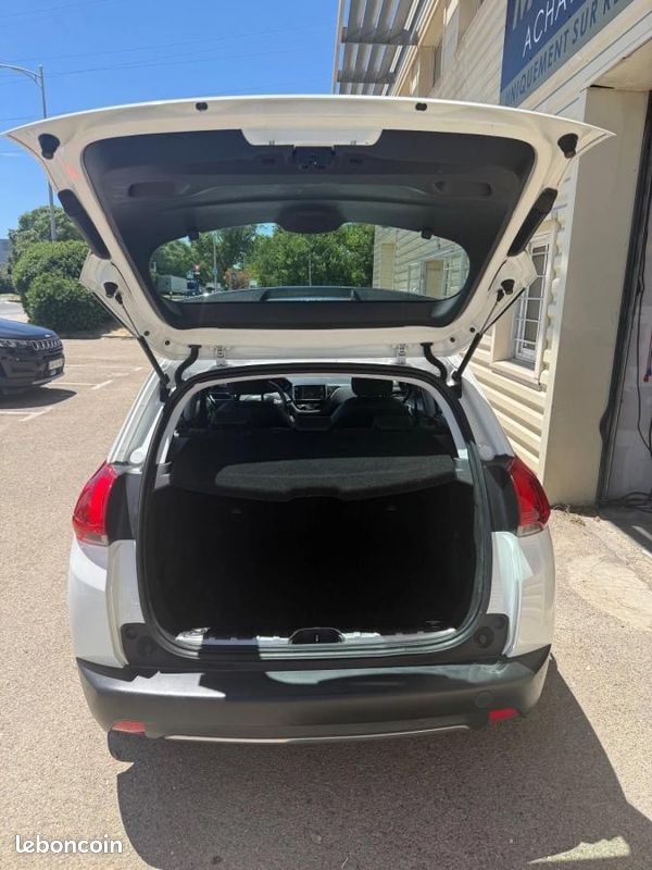 Peugeot 2008 1.6 VTI 120 CH ALLURE (image 11)