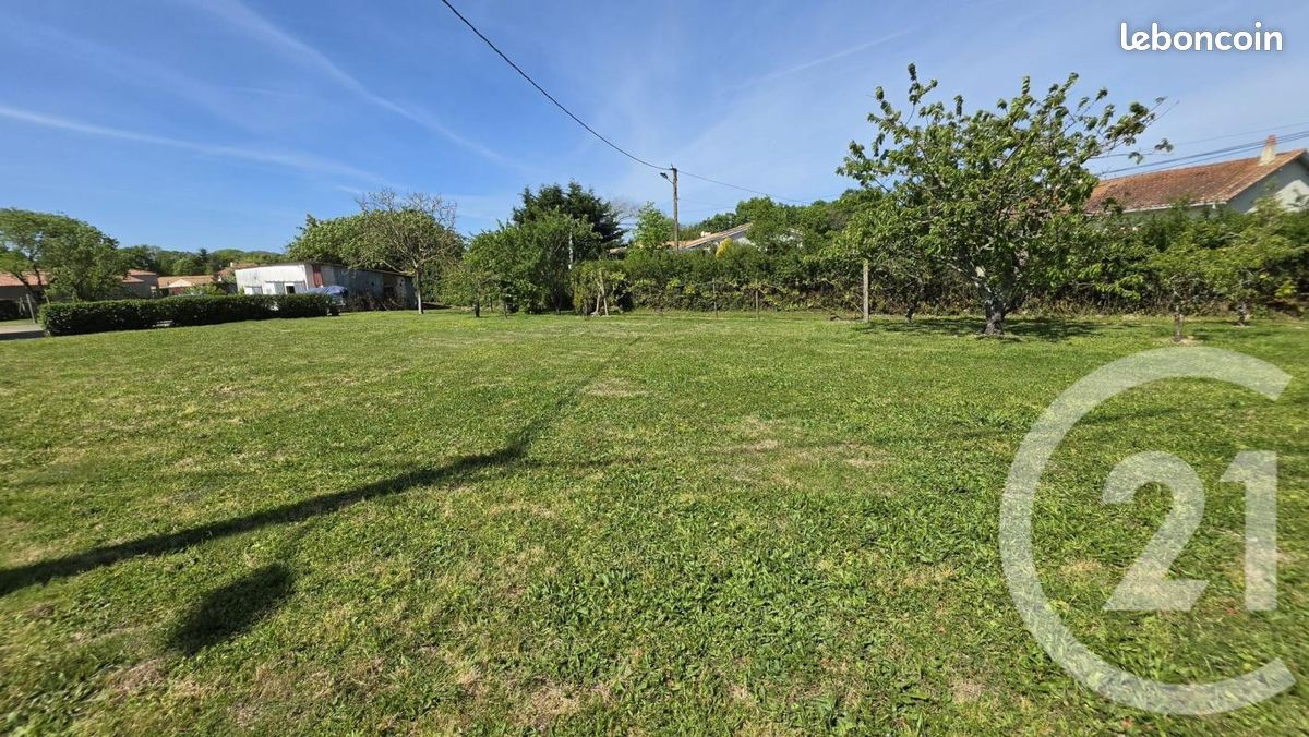 Terrain 811 m² Vaire · à Vairé · 119 800 €