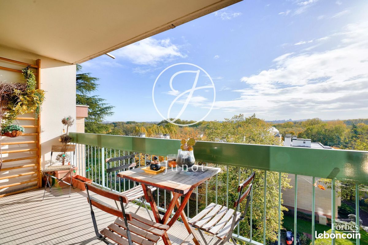Appartement 4 pièces 75 m² · au Mesnil-le-Roi · 75 m² · 350 000 €