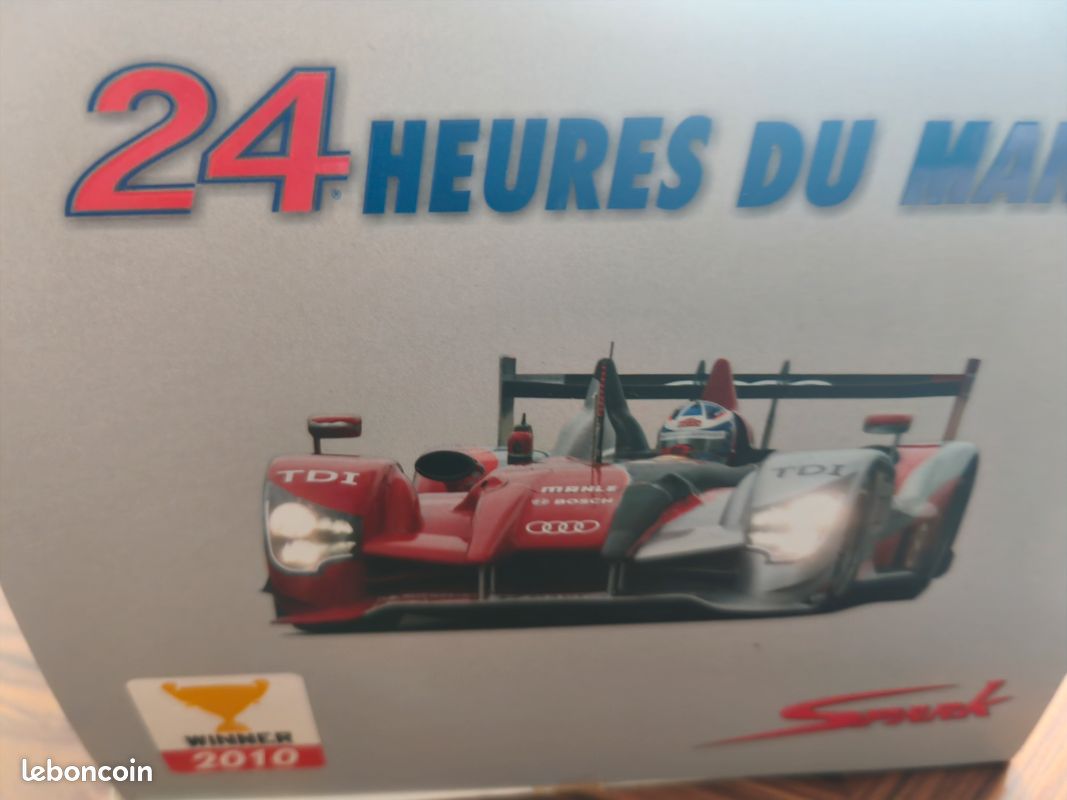 Audi R15 TDI échelle 1/18. 2010 - Collection