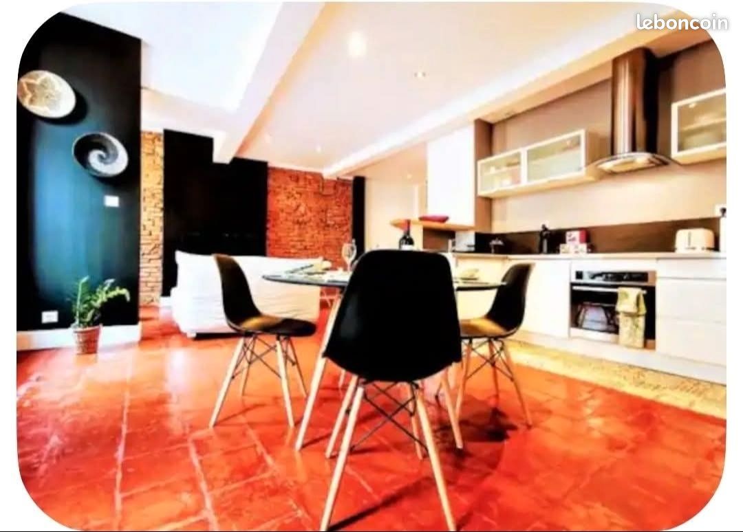 Appartement 3 pièces 90 m² · à Montauban · 90 m² · 990 €