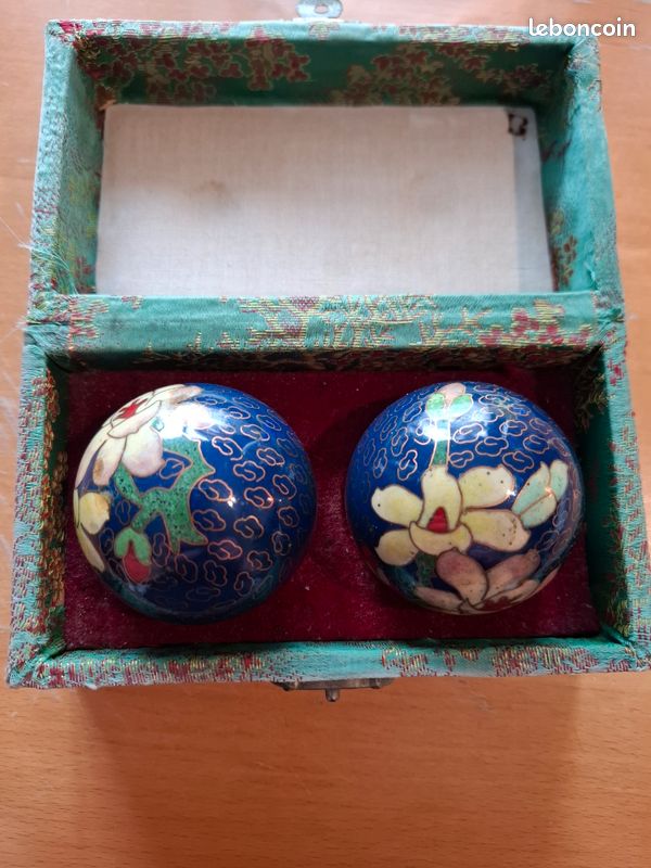 Boules de santé relaxantes chinoises émaillées anciennes (image 1)