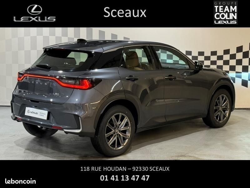 Lexus LBX 1.5 136ch Relax 2WD (image 3)