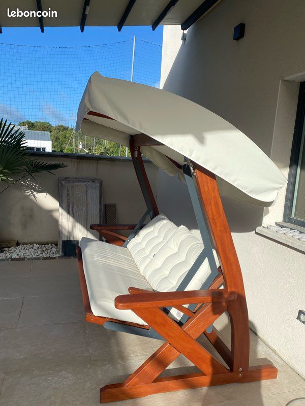 Balançoire hollywoodienne en bois (image 1)
