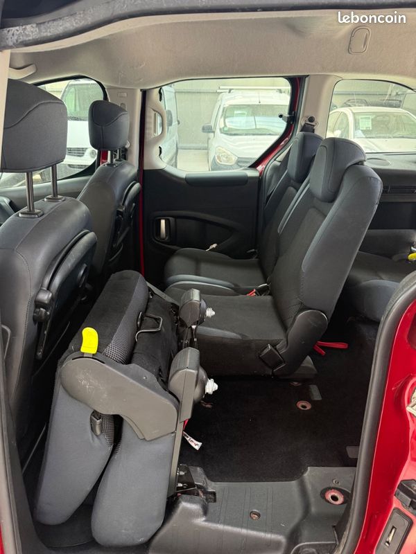 Peugeot Partner 1.6hdi 92 7 places 1ere main vehicule propre (image 12)