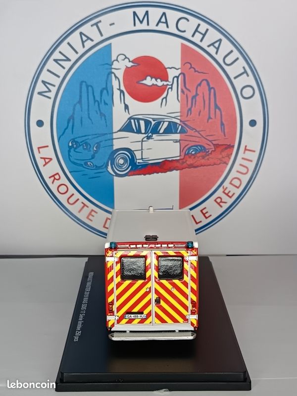 Renault Master Pompier SDIS 17 Alerte – Miniature 1/43 Neuve Sous Boîte