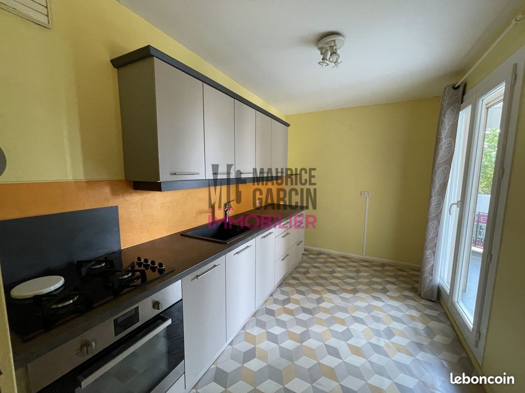 Appartement a louer avignon - 3 pièce(s) - 69 m2 - Surfyn