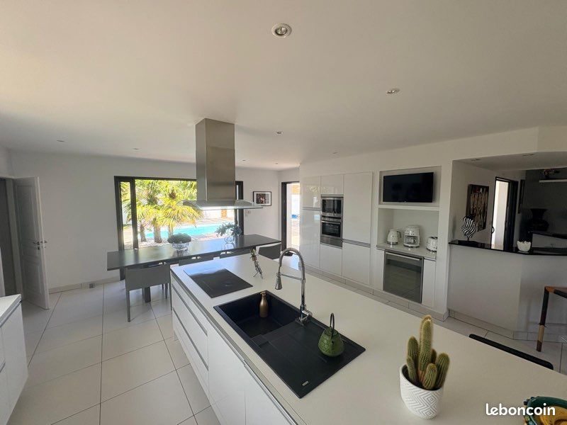 Maison 5 pièces 176 m² · à Marsilly · 176 m² · 830 000 €