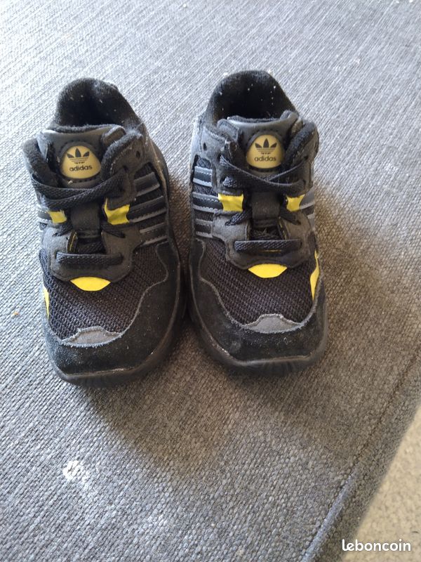 Basket Adidas ortholite pour enfant taille 22 mise une seul fois (image 3)