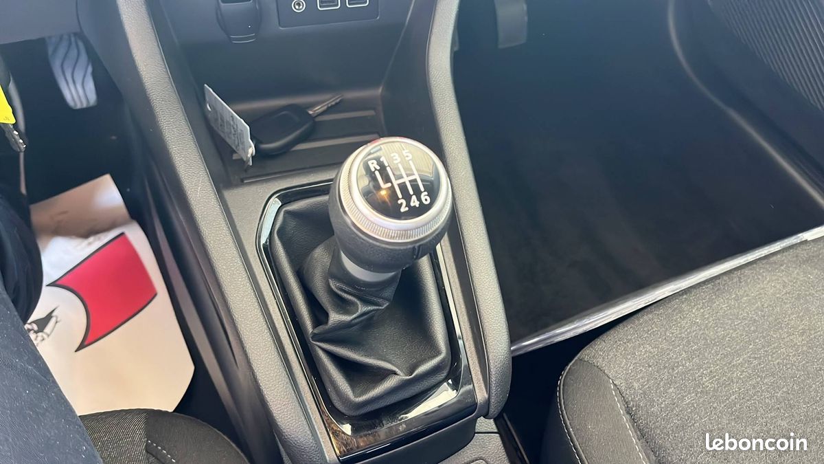 Renault clio tce 90 equilibre (image 16)