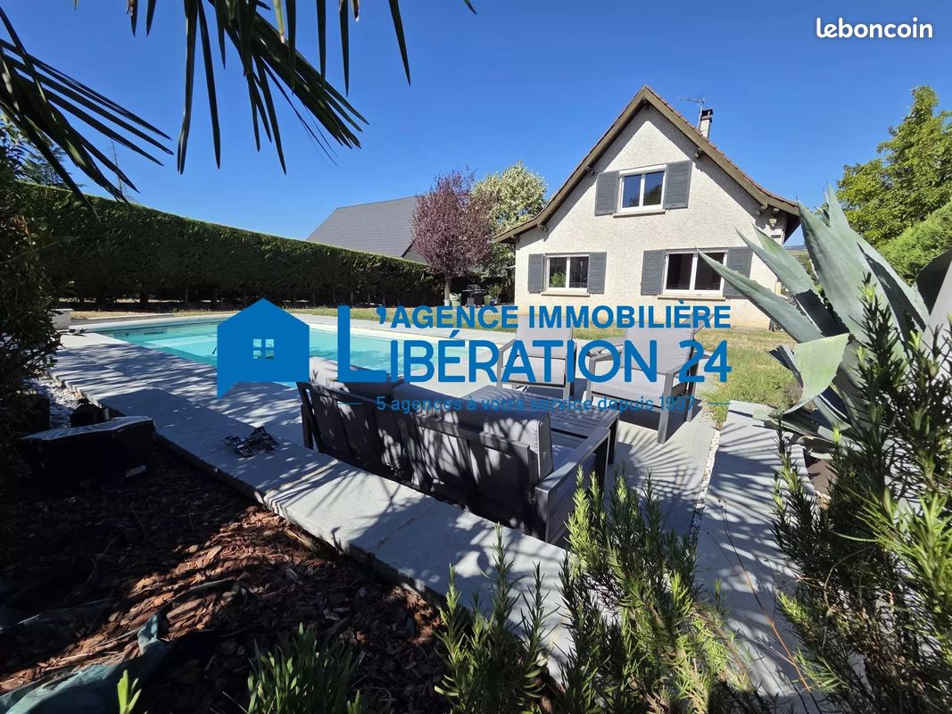 Maison 6 pièces 156 m² · à Lorette · 156 m² · 379 000 €