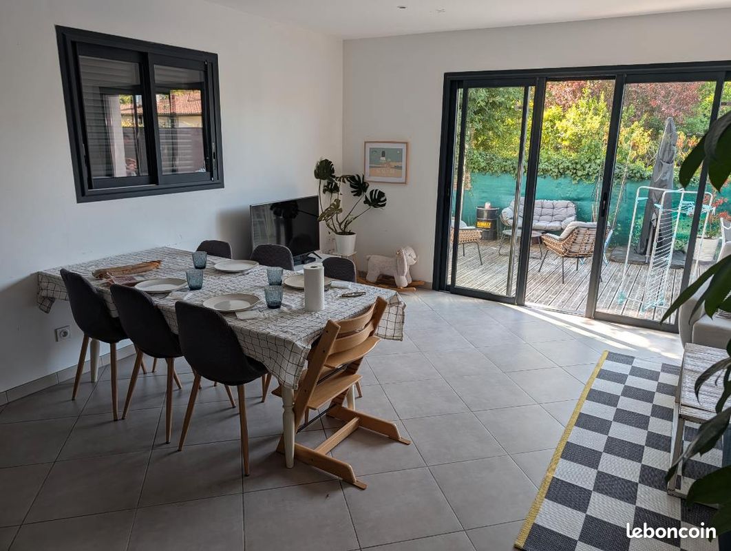 Maison 5 pièces 100 m² · à Gujan-Mestras · 100 m² · 1 395 €/mois