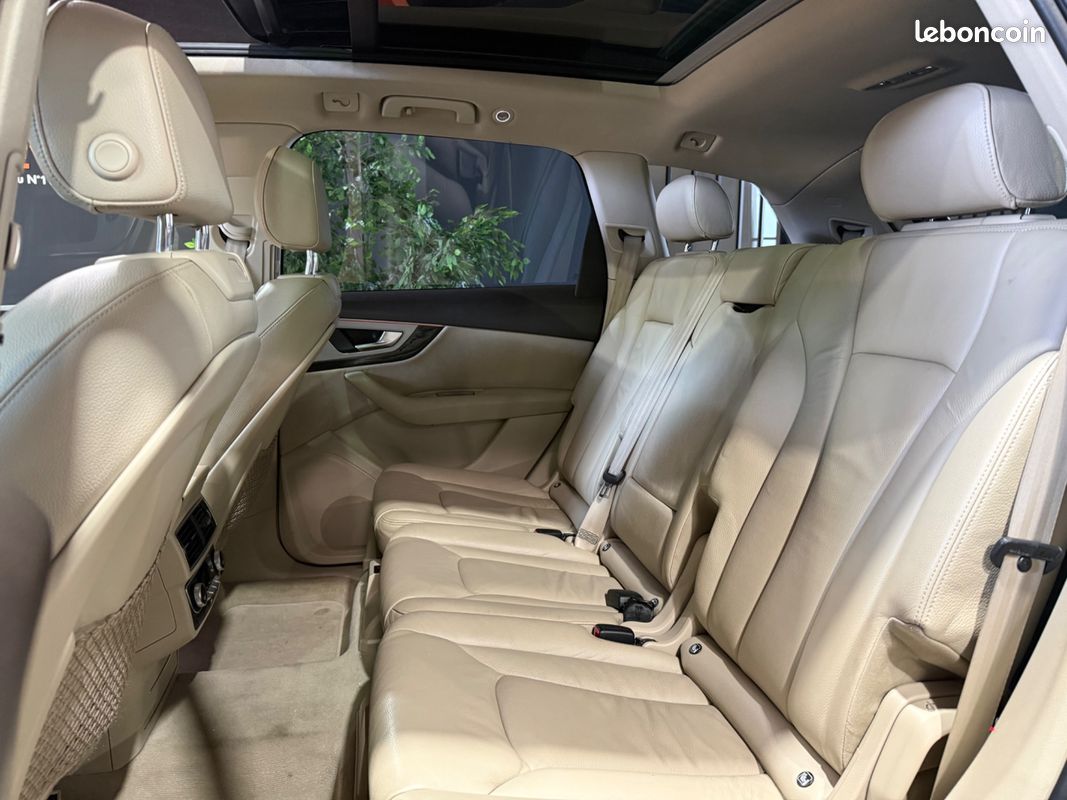 Audi q7 3.0 tdi 272 ch s-line quattro tiptronic /entretiens constructeur / 7 places (image 12)