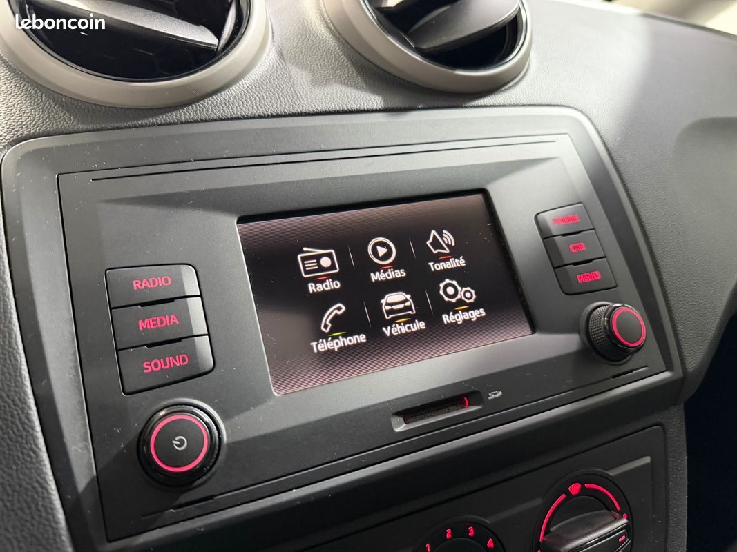 Seat ibiza 1.0l 75 ch referance / radar de recul / jantes / radio bluethooth / climatisation / garantie (image 6)