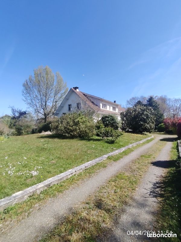 Maison 10 pièces 280 m² · à Odos · 280 m² · 290 000 €