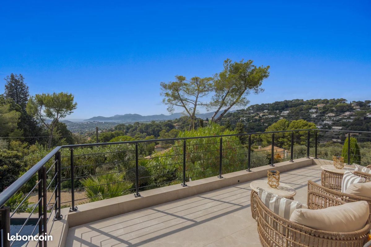 Maison 7 pièces 200 m² · à Mougins · 200 m² · 2 980 000 €