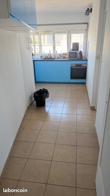 Appartement 5 pièces 19 m² · à Vitry-sur-Seine · 19 m² · 500 €