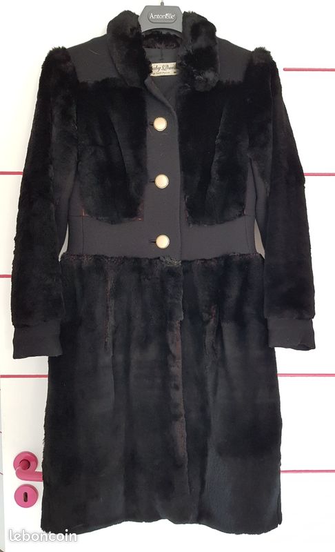 Manteau f o u r r u r e véritable (image 1)